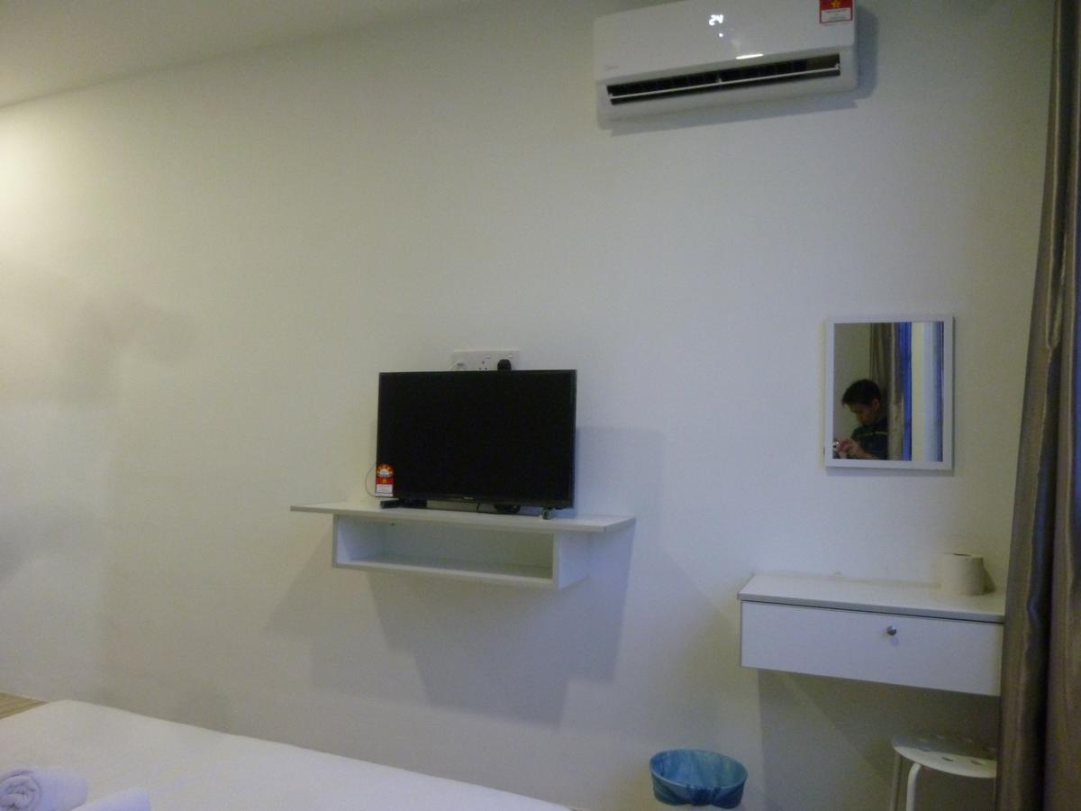 บีโฮเต็ล กาจัง Hotel ภายนอก รูปภาพ