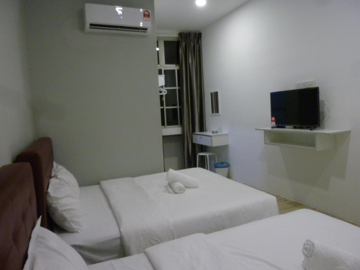 บีโฮเต็ล กาจัง Hotel ภายนอก รูปภาพ