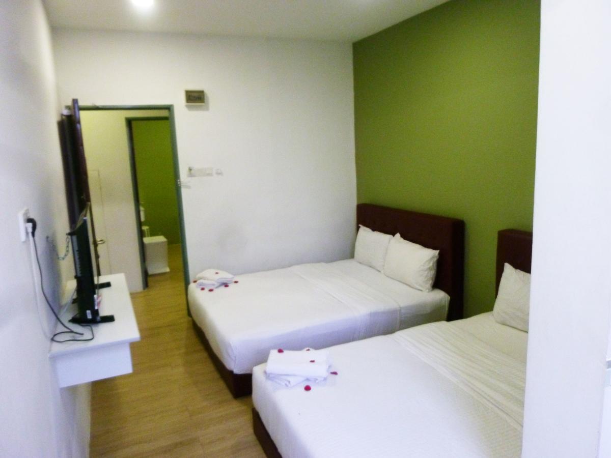 บีโฮเต็ล กาจัง Hotel ภายนอก รูปภาพ