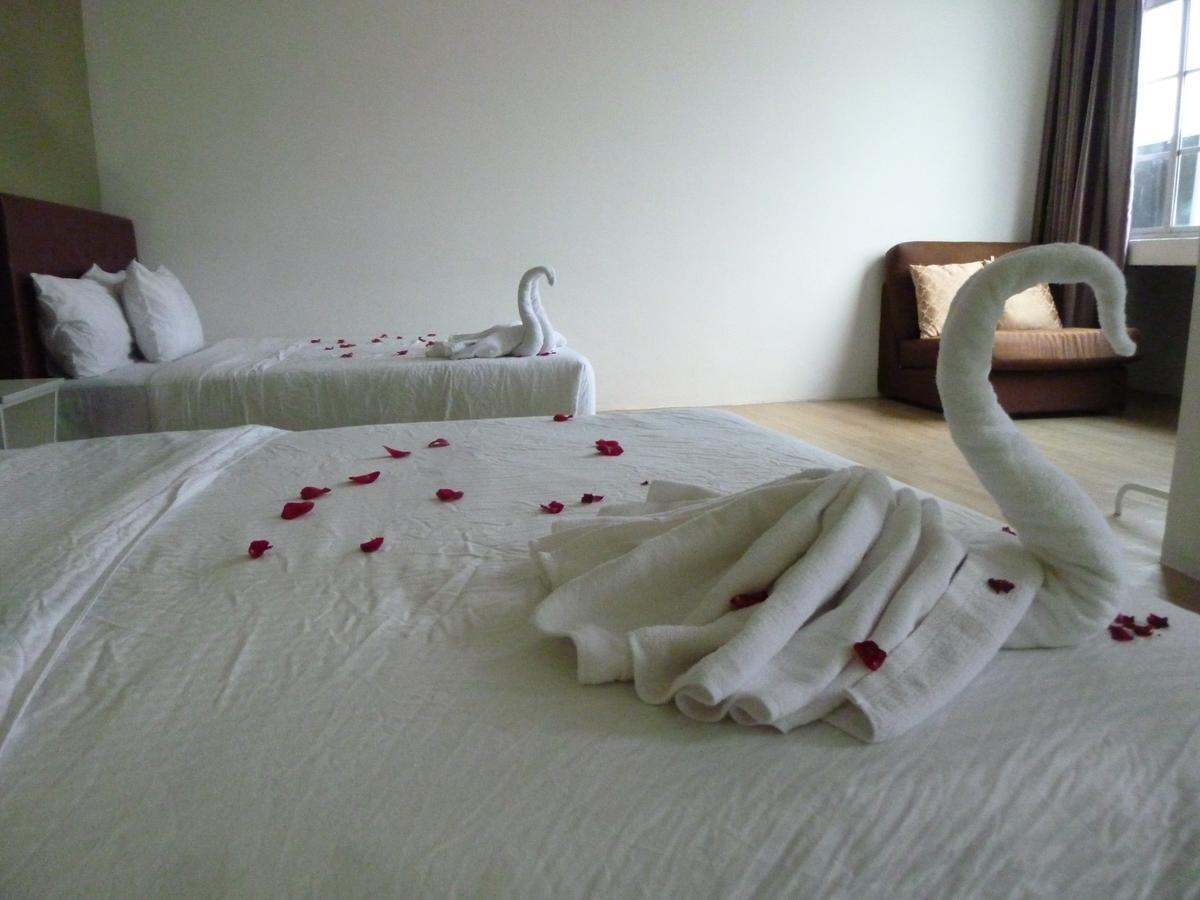 บีโฮเต็ล กาจัง Hotel ภายนอก รูปภาพ