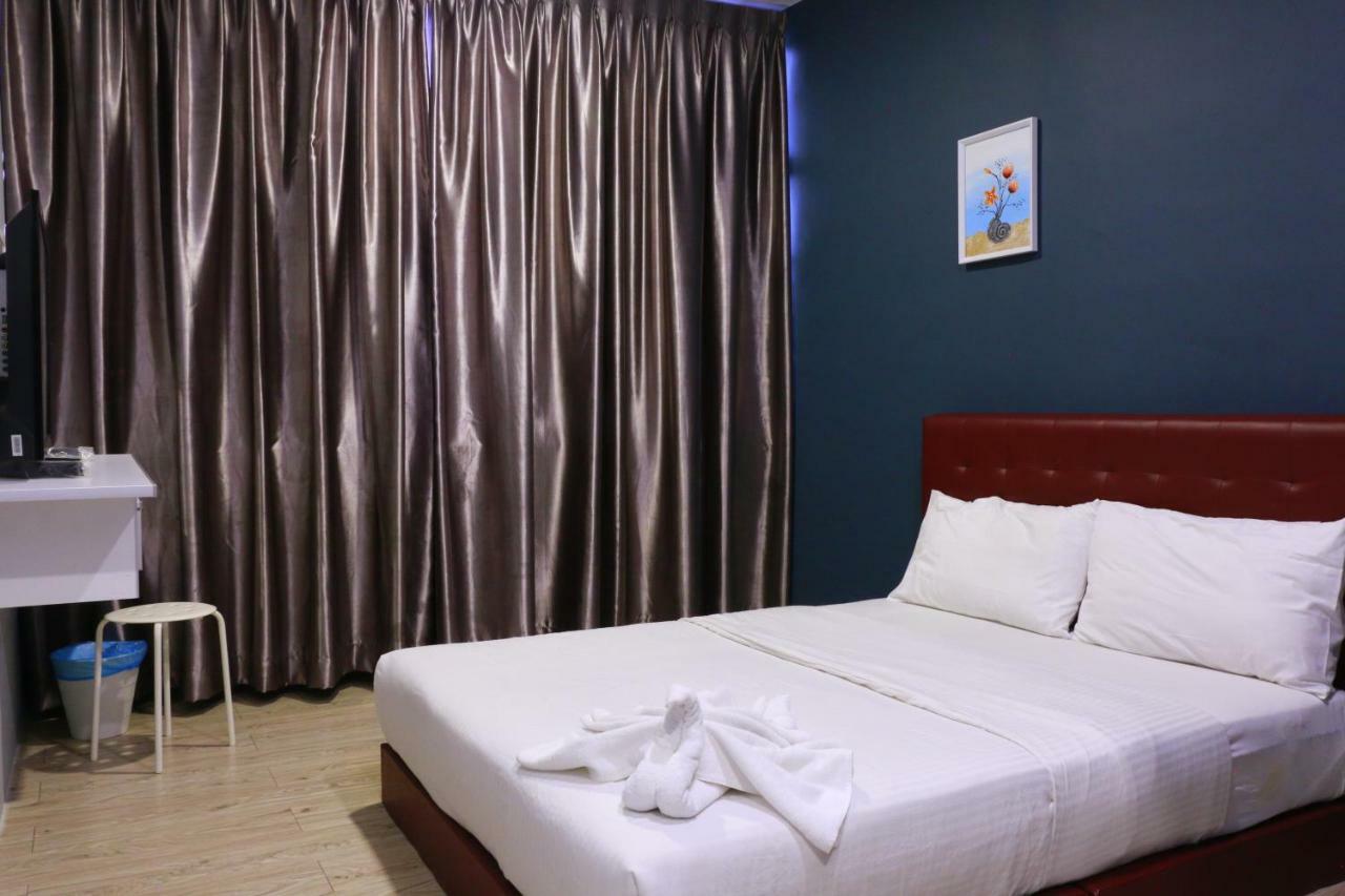 บีโฮเต็ล กาจัง Hotel ภายนอก รูปภาพ
