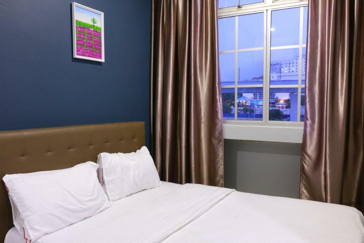 บีโฮเต็ล กาจัง Hotel ภายนอก รูปภาพ